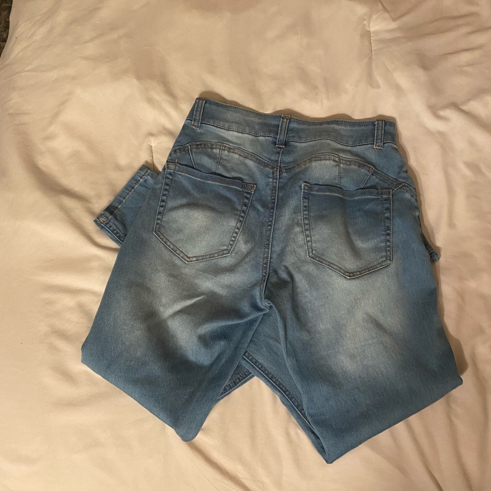 Light wash Jeans